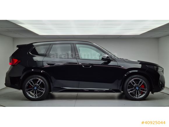 KOSİFLER OTO BOSTANCI 2024 MODEL BMW İX1 eDRİVE20