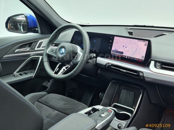 KOSİFLER OTO BOSTANCI 2024 MODEL BMW İX1 eDRİVE20