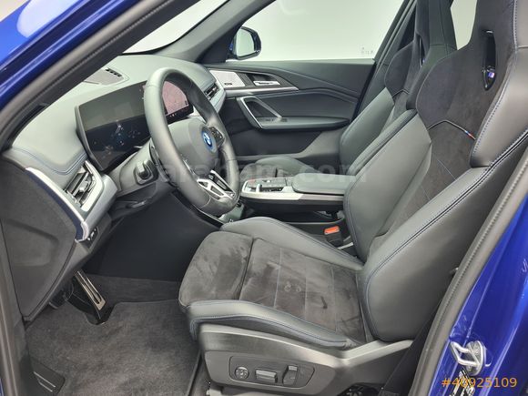KOSİFLER OTO BOSTANCI 2024 MODEL BMW İX1 eDRİVE20