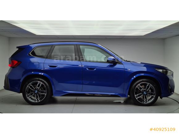 KOSİFLER OTO BOSTANCI 2024 MODEL BMW İX1 eDRİVE20