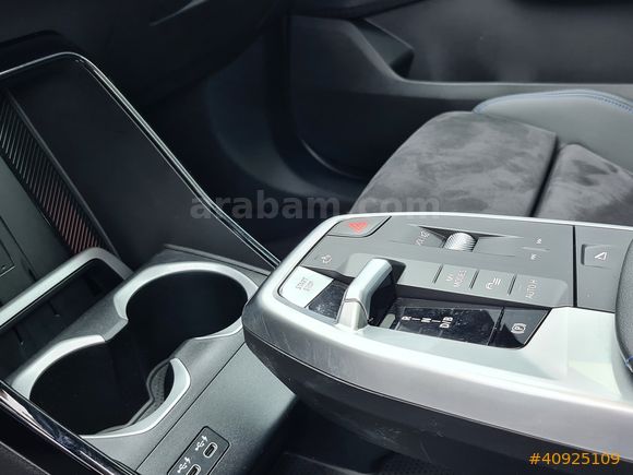 KOSİFLER OTO BOSTANCI 2024 MODEL BMW İX1 eDRİVE20