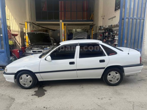 Sahibinden Opel Vectra 2.0 GLS 1994 Model 