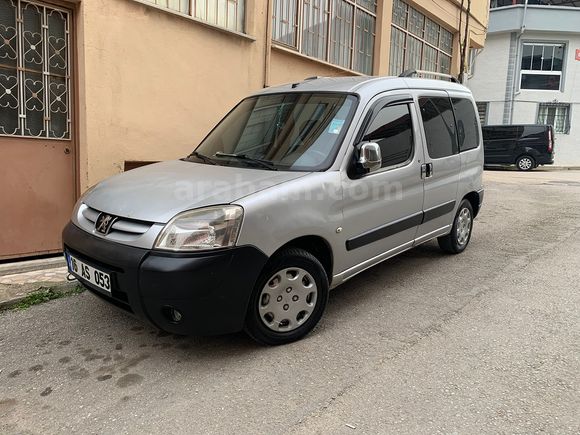 Basın mensubundan temiz aile aracı