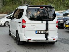 Galeriden Ford Tourneo Courier 1.6 TDCi Black Line 2017 Model İstanbul