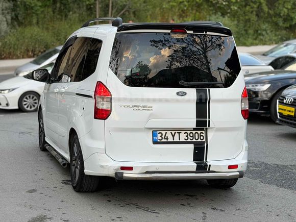 Galeriden Ford Tourneo Courier 1.6 TDCi Black Line 2017 Model İstanbul