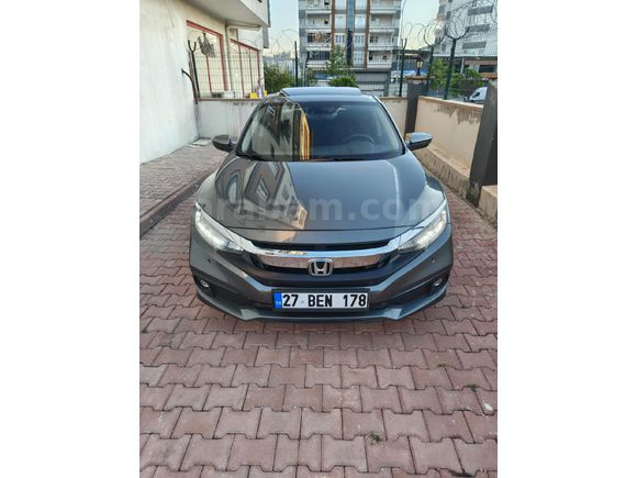 Öğretmenden hatasız boyasız düşük km Civic