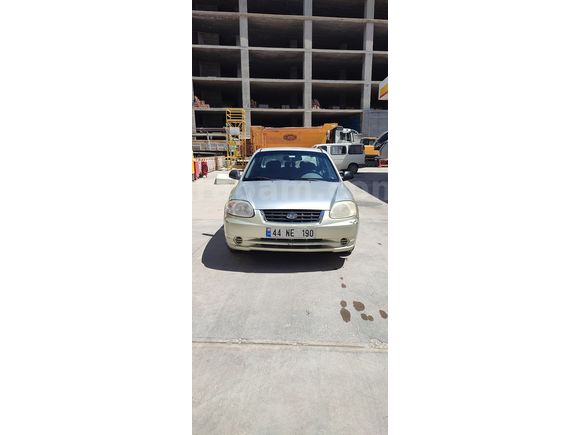 Hyundai Accent 1.3 klimalı 174.xxx KM 2005 model baskı balata , triger, akü full yeni