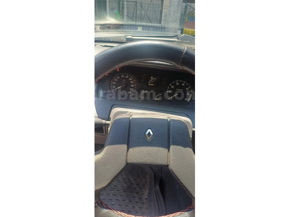 Sahibinden Renault Clio 1.4 RT 1996 Model