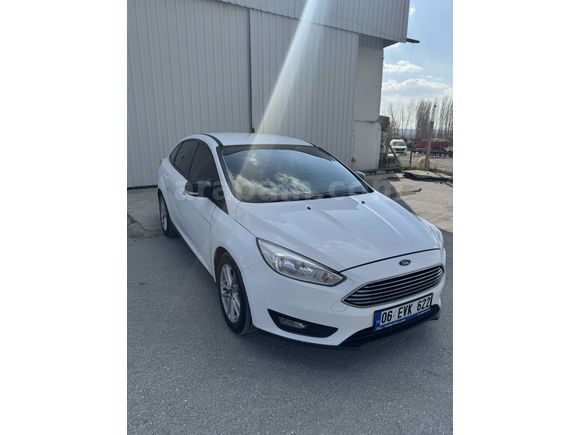 Sahibinden Ford Focus 1.6 TDCi Trend X 2014 Model  145.000 km Beyaz