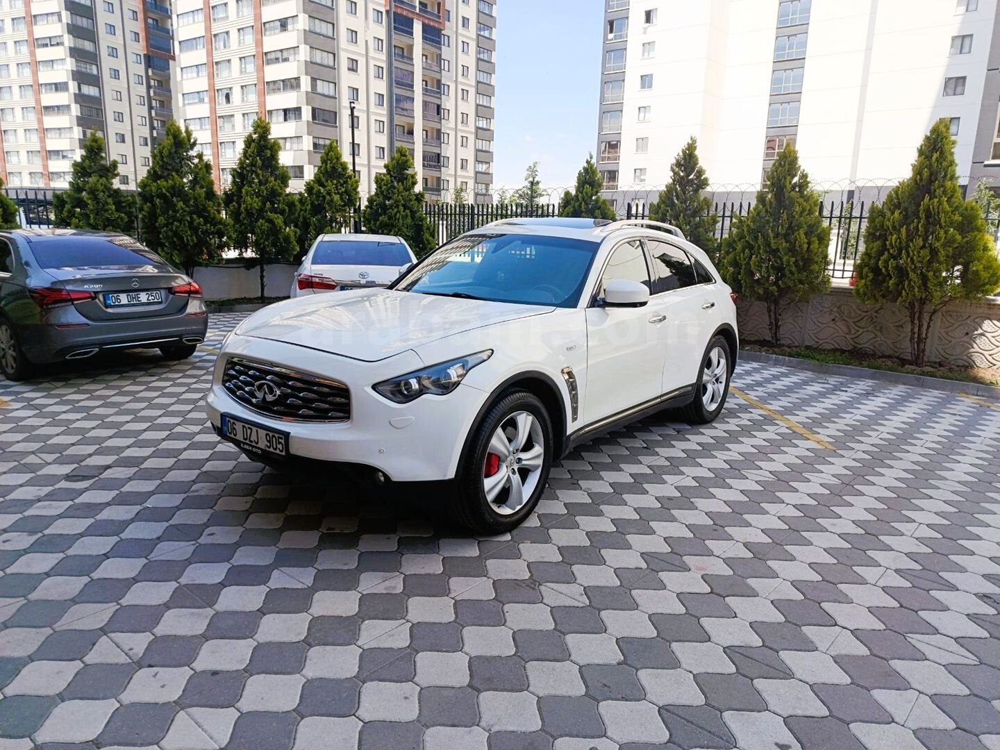 Galeriden Infiniti FX FX30d S 2010 Model Ankara 349.000 km Beyaz 2