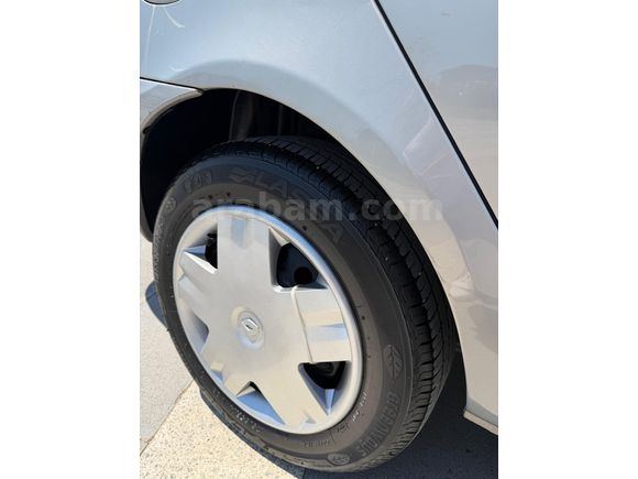 Sahibinden Renault Clio 1.4 Authentique 2005 Model