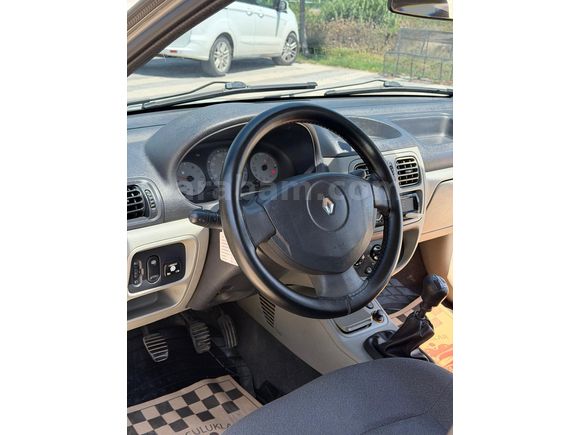 Sahibinden Renault Clio 1.4 Authentique 2005 Model