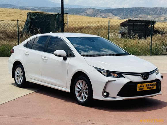 2022 SIFRGİBİ COROLLA DREAM HYBRİT+BENZİNLİ OTOMATİK 134'BinKMDE