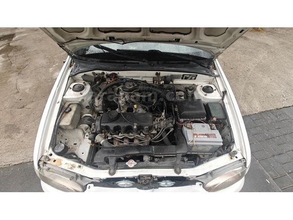 Sahibinden Hyundai Accent 1.3 Lx 2000 Model  380.000 km Beyaz
