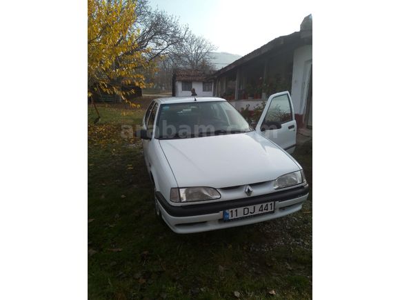Sahibinden Renault R 19 1.6 Europa iE 2001 Model  233.840 km Beyaz