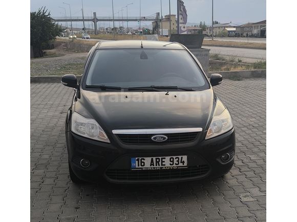 Sahibinden Ford Focus 1.6 Comfort 2011 Model  170.000 km Siyah