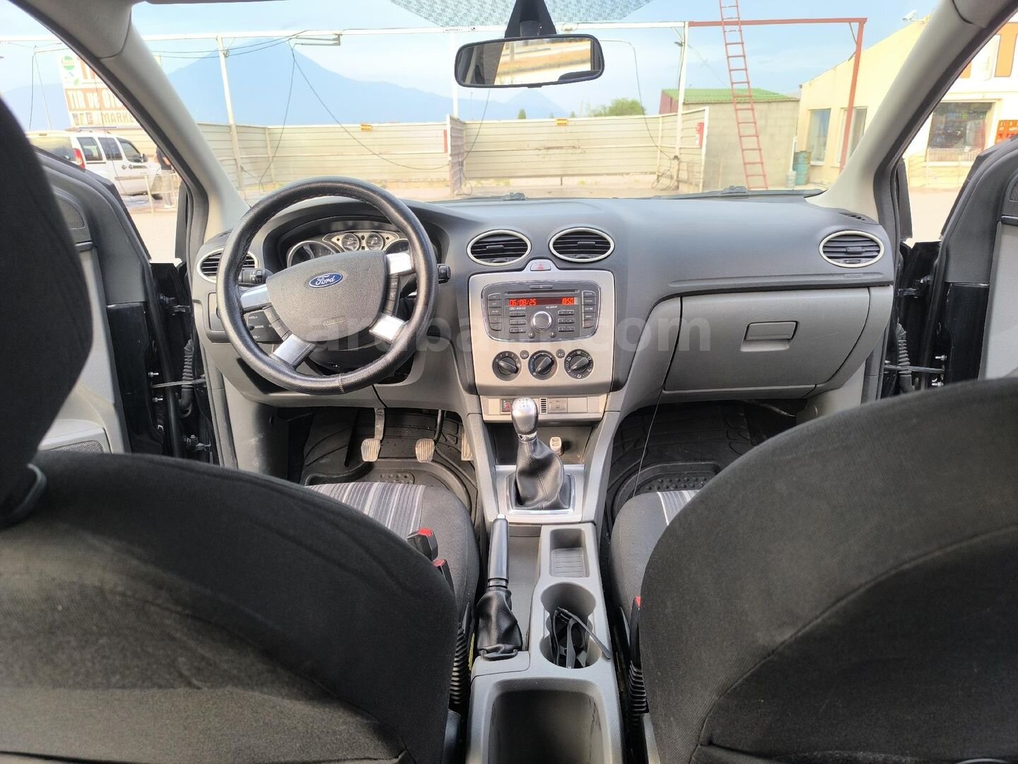 Sahibinden Ford Focus 1.6 Comfort 2011 Model Kütahya 175.000 km Siyah 4