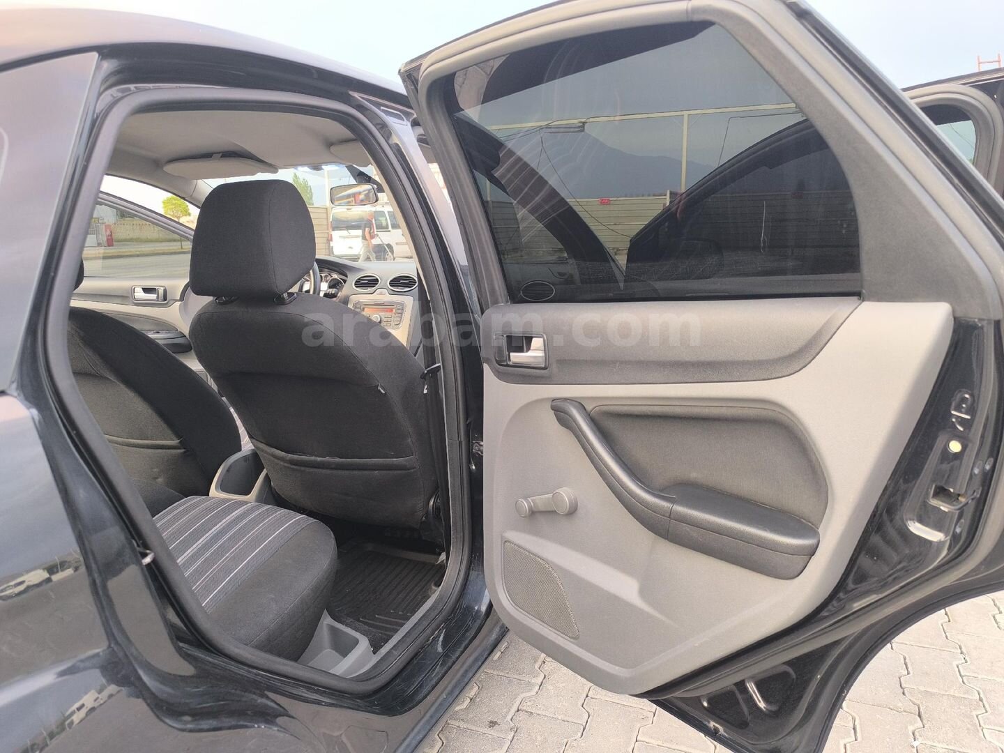 Sahibinden Ford Focus 1.6 Comfort 2011 Model Kütahya 175.000 km Siyah 7