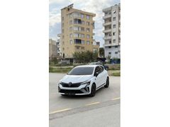 Sahibinden Dolu Dolu 360 Derece Kamera + Otomatik Park Asistanlı Clio
