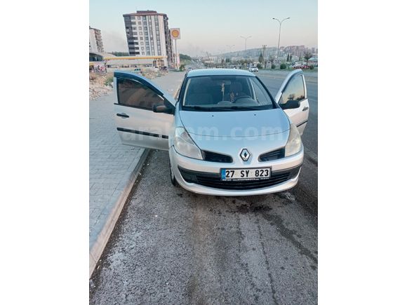 Sahibinden Renault Clio 1.5 dCi Authentique 2006 Model  290000 km Gri