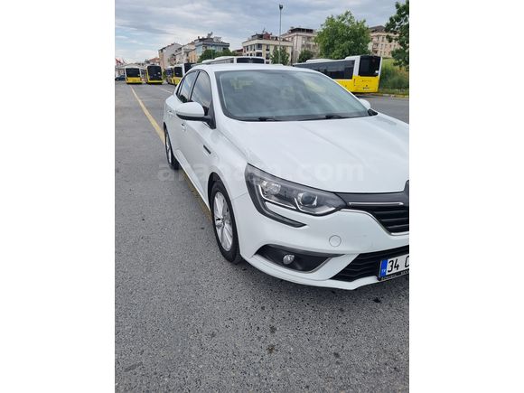 Sahibinden Renault Megane 1.5 Blue DCI Touch 2019 Model Tesla Ekran