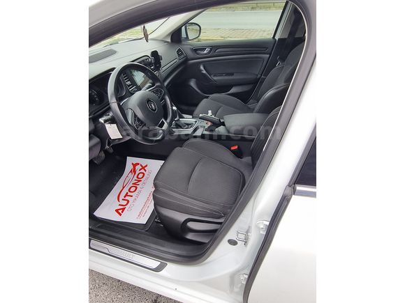 Sahibinden Renault Megane 1.5 Blue DCI Touch 2019 Model Tesla Ekran