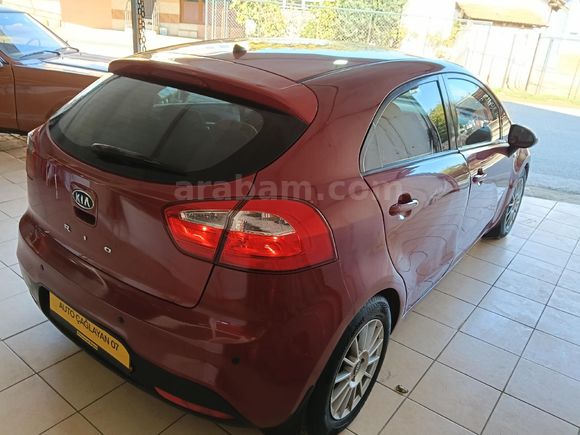 Kia Rio 1.25 CVVT Fancy 2012 Model Antalya