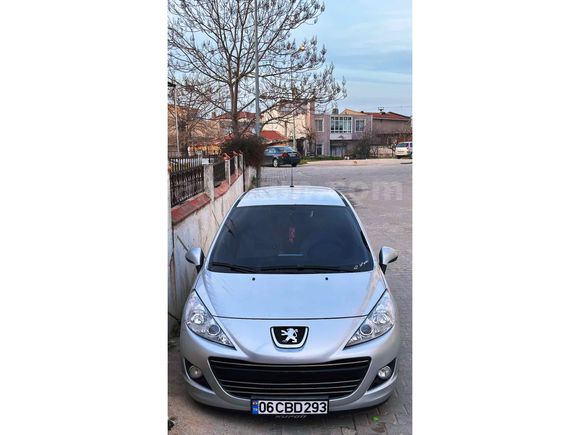 Sahibinden Peugeot 207 1.4 Millesim 2010 Model 