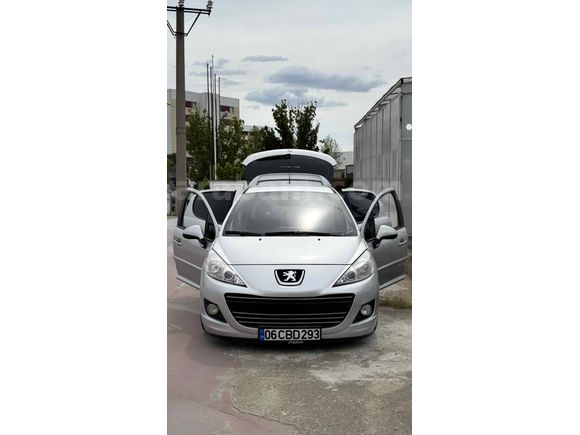 Sahibinden Peugeot 207 1.4 Millesim 2010 Model 