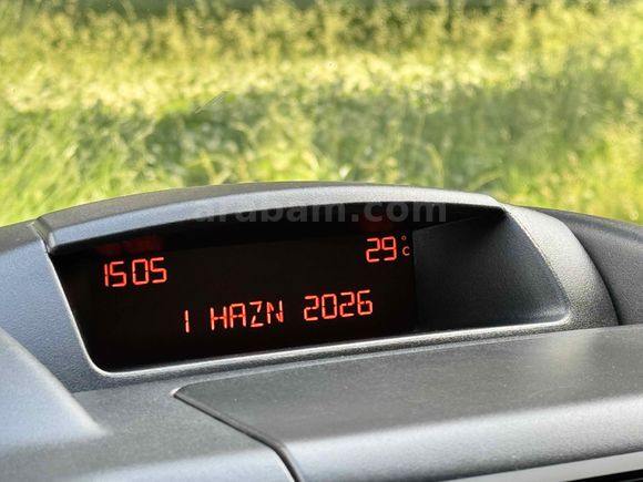 DEĞiŞENSiZ - 1.6 HDI - MULTISPACE - DÜŞÜK KM