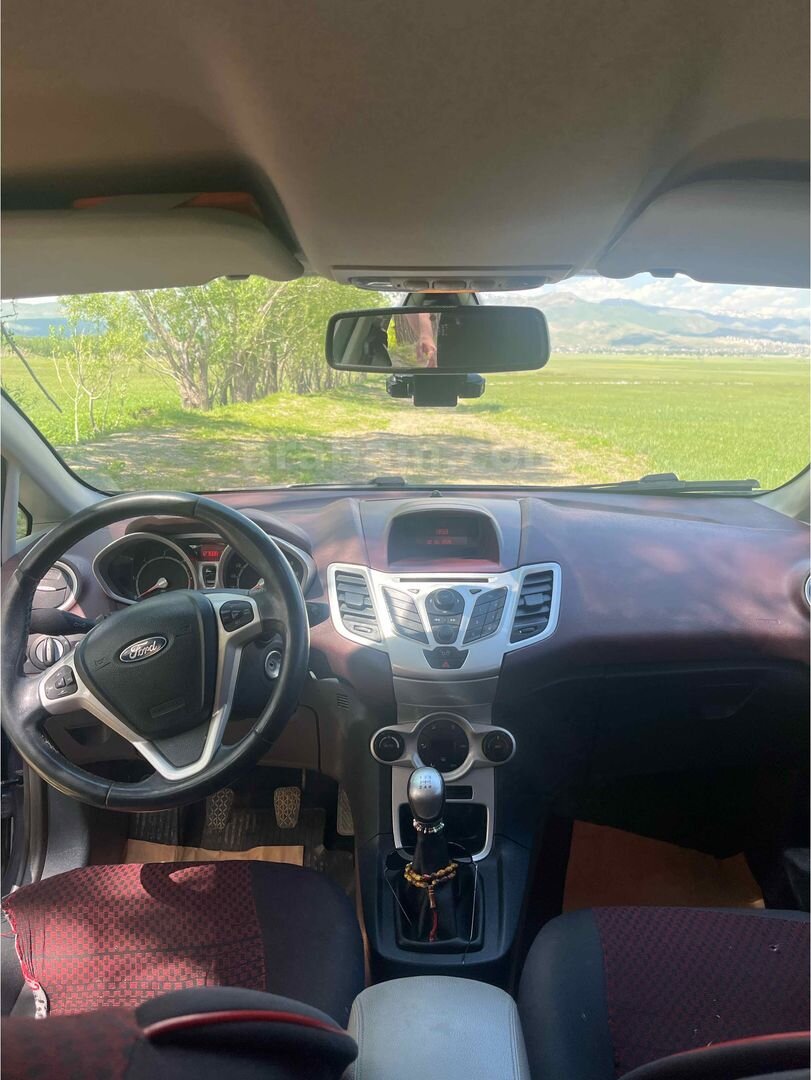Sahibinden Ford Fiesta 1.4 TDCi Titanium X 2012 Model Hakkari 135.000 km Gri 1