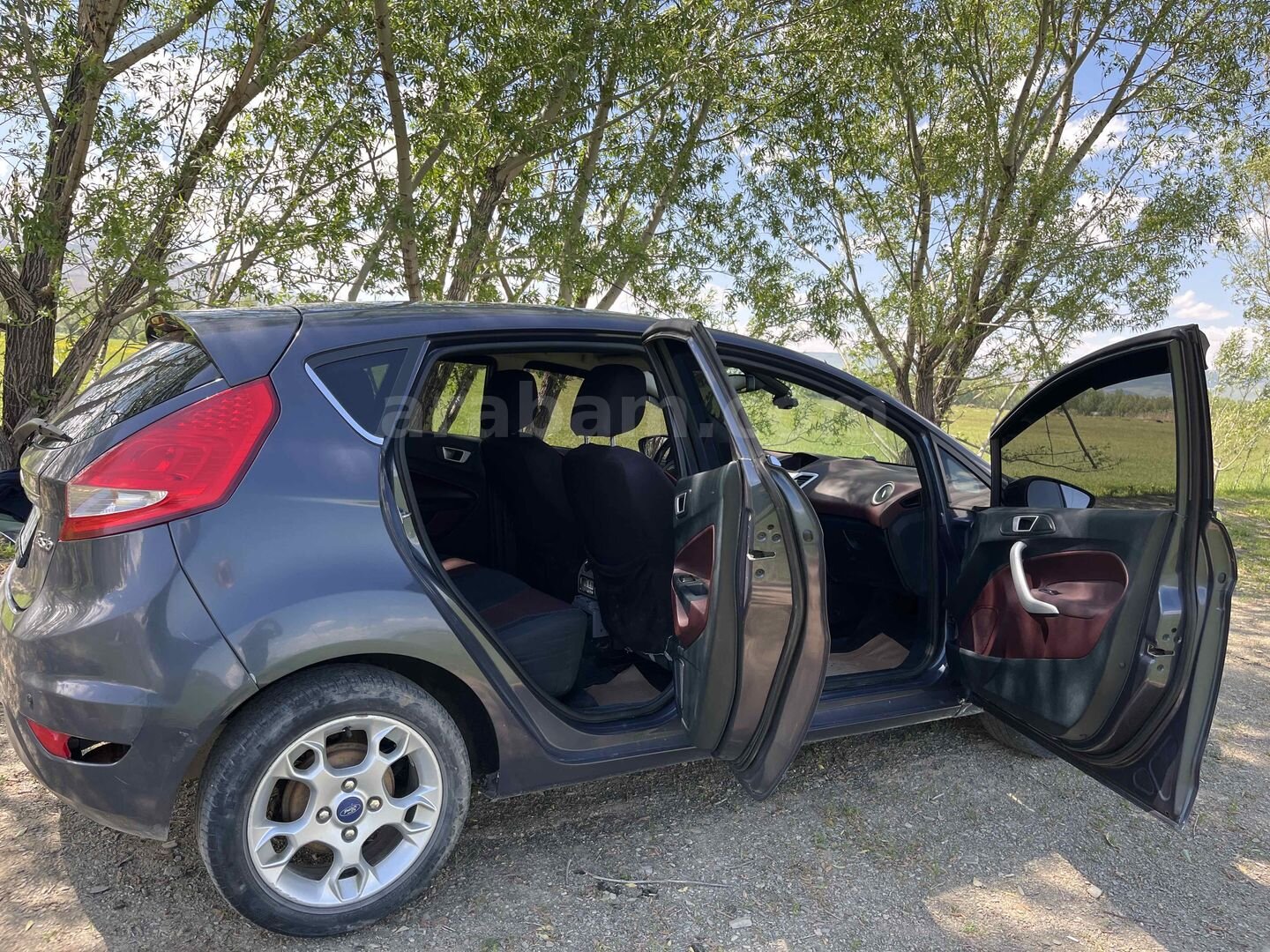 Sahibinden Ford Fiesta 1.4 TDCi Titanium X 2012 Model Hakkari 135.000 km Gri 5