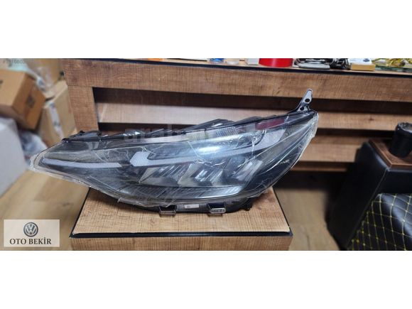 FORD CUSTOM SOL FAR SIFIR pz3113e015