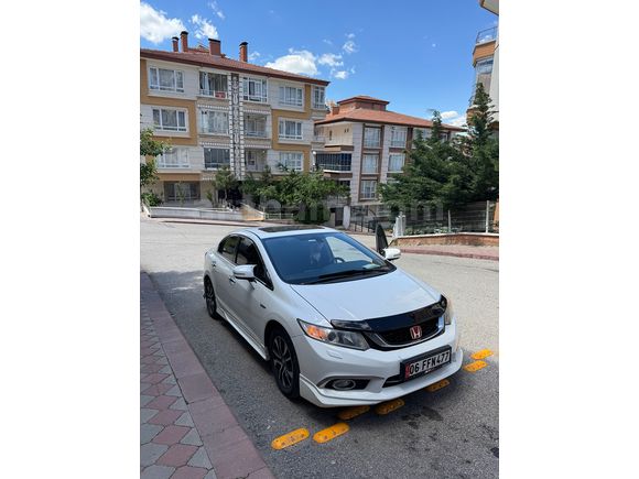 Sahibinden Honda Civic 1.6i VTEC Eco Elegance 2014 Model 