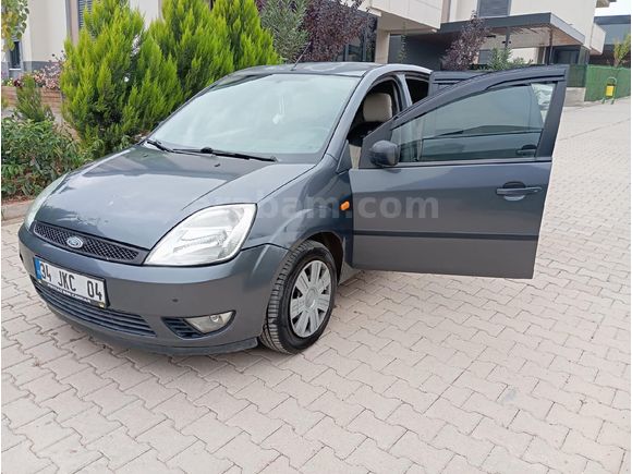 Sahibinden Ford Fiesta 1.4 TDCi Comfort 2006 Model