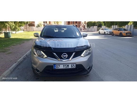 Sahibinden Nissan Qashqai 1.5 dCi Tekna Sky Pack 2014 Model  174.000 km Gri (Gümüş)