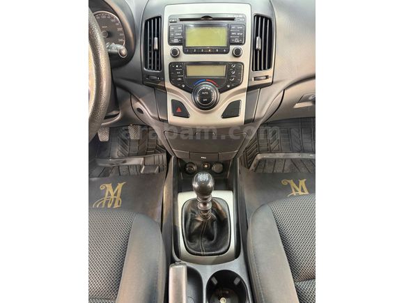 Sahibinden Hyundai i30 1.6 CVVT Mode 2010 Model 