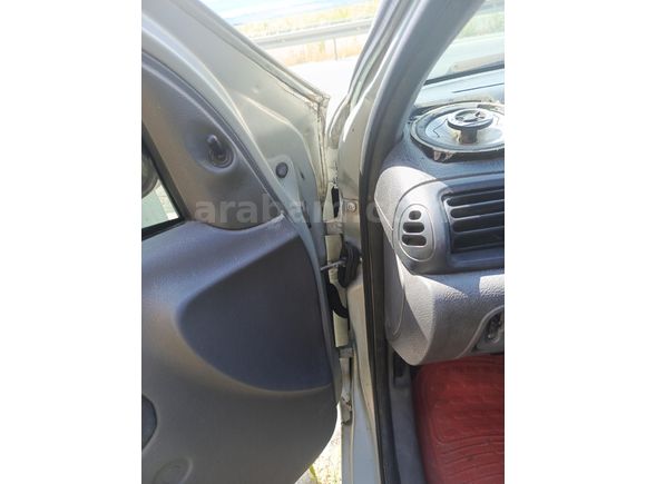 Sahibinden Renault Clio 1.4 RNA 2001 Model