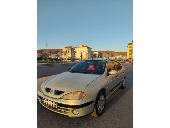 Sahibinden Renault Megane 1.4 16 VALF RTE 2001 Model 