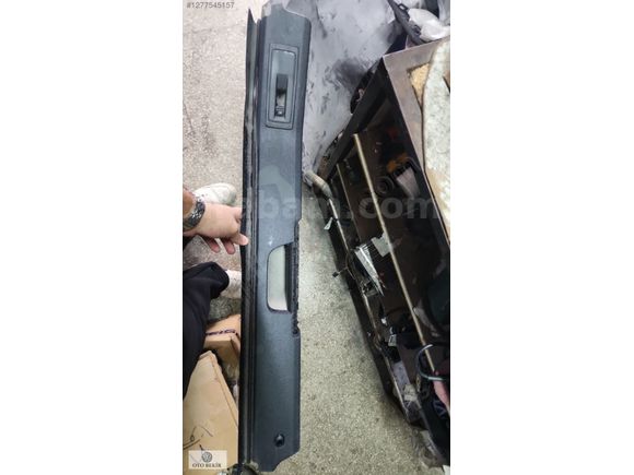 TRANSPORTER T7 SOL ÖN KAPI DÖSEMESI