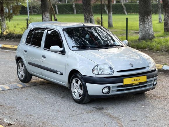 DUR-CAR'DAN TERTEMİZ HARİKA KONDİSYONDA CLİO 1.4 RN