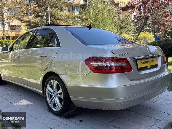 2011 MERCEDES E 250 CDI PREMİUM BAYİ ÇIKIŞLI