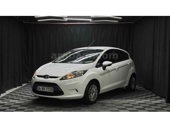 Memurdan Ford Fiesta 2012 
1.4 TDCi Trend