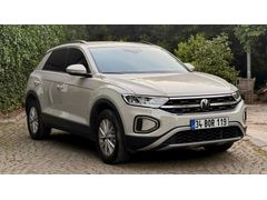 Sahibinden Volkswagen T-Roc 1.5 TSI Life 2025 Model  9.000 km Gri