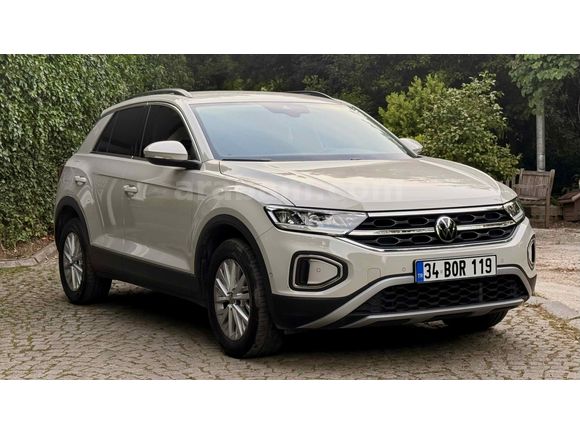 Sahibinden Volkswagen T-Roc 1.5 TSI Life 2025 Model  9.000 km Gri