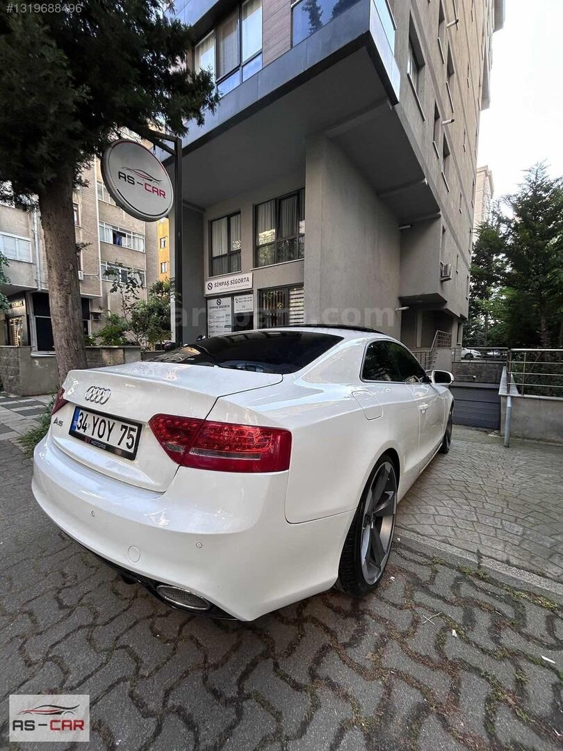 Galeriden Audi A5 Coupe 2.0 TFSI Quattro 2011 Model İstanbul 204.000 km Beyaz 4