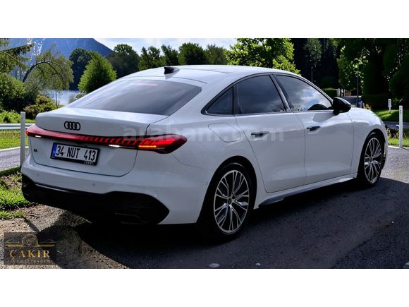2025 MODEL 2.0 TFSİ AUDİ A5 İÇ DIŞ S-LİNE EXTRA DOLUSU