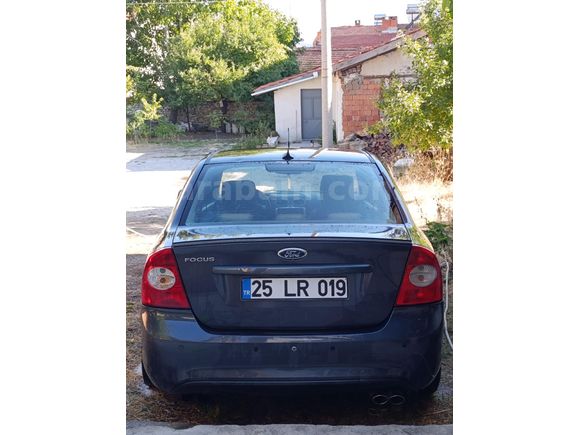 Sahibinden Ford Focus 1.6 Comfort 2011 Model