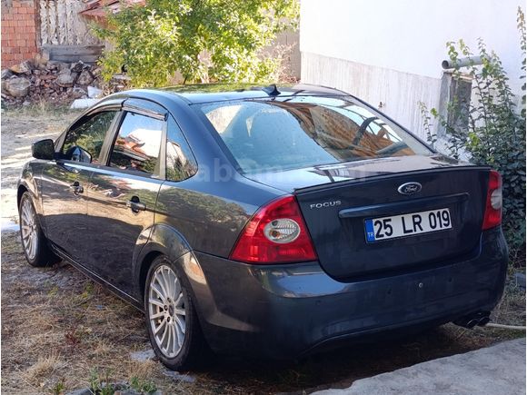 Sahibinden Ford Focus 1.6 Comfort 2011 Model