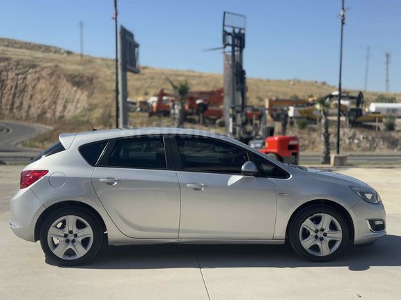 BEYOĞLU 2015 Opel Astra 1.6 Edition 2015